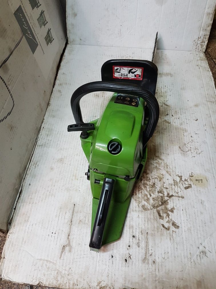 Piła spalinowa Gasoline Chain Saw 5200 3.0 KM z Niemiec
