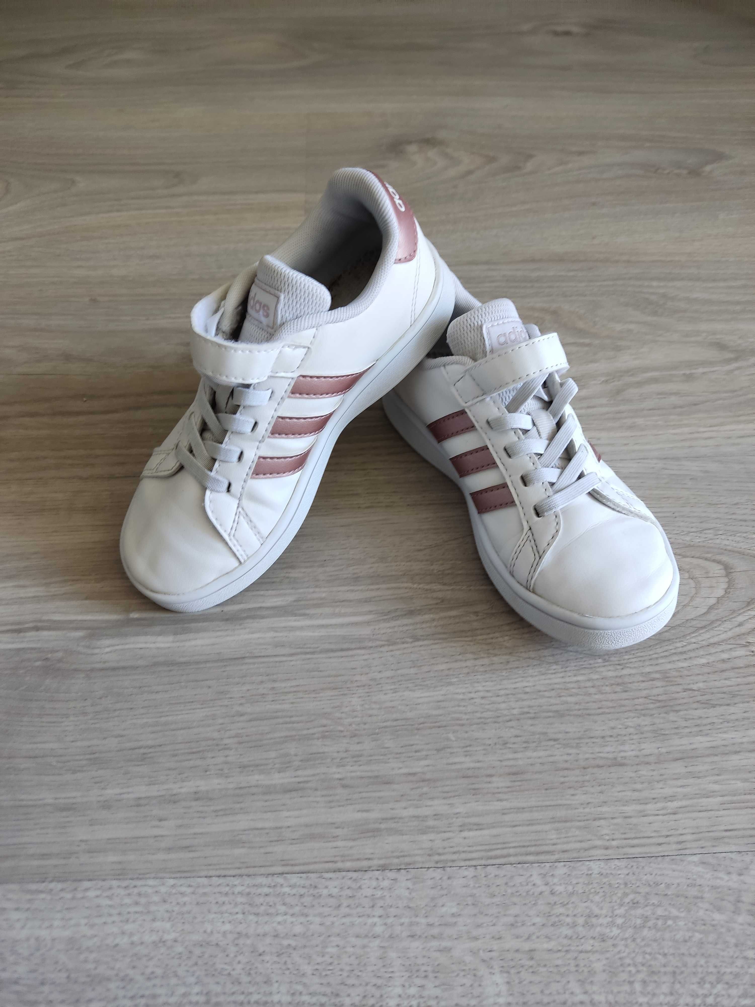 Buty Adidas dziewczęce 30r