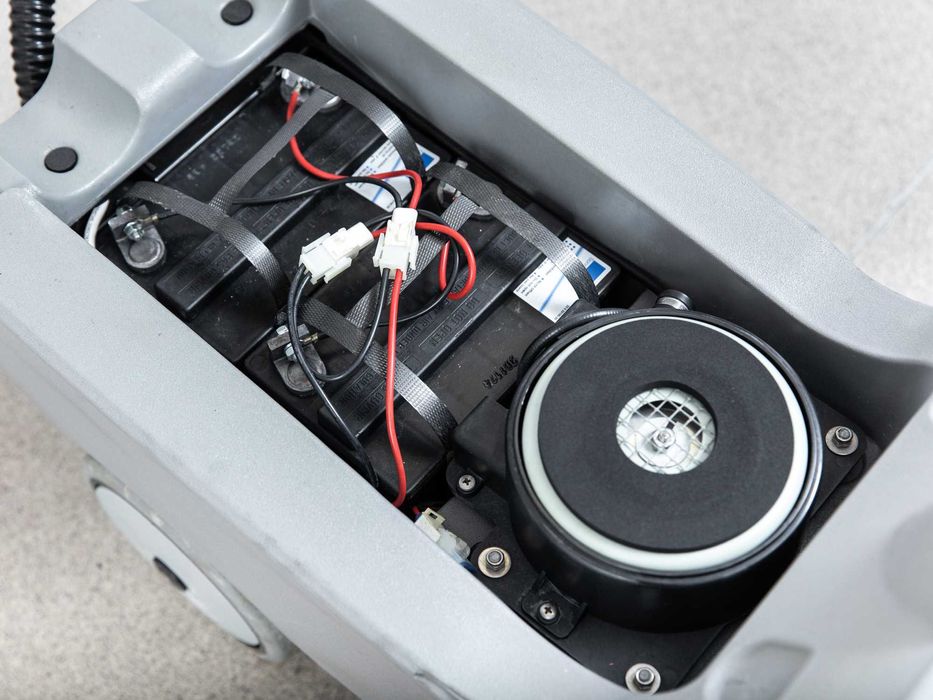 Szorowarka Hako Scrubmaster B12 TB380 NOWE BATERIE 2019r 7900netto