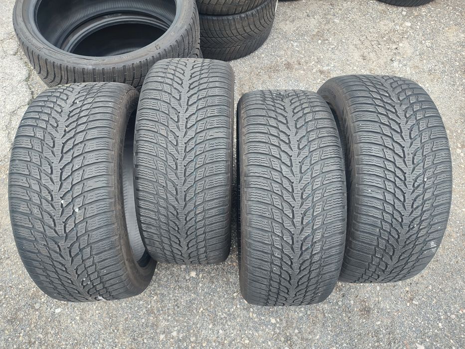 Komplet opon Nokian Tyres WR SnowProof 245/45/18 100V
