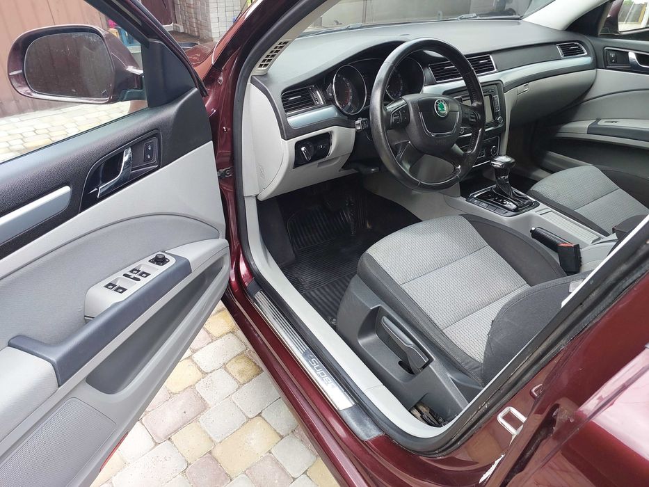 Продам Skoda Superb