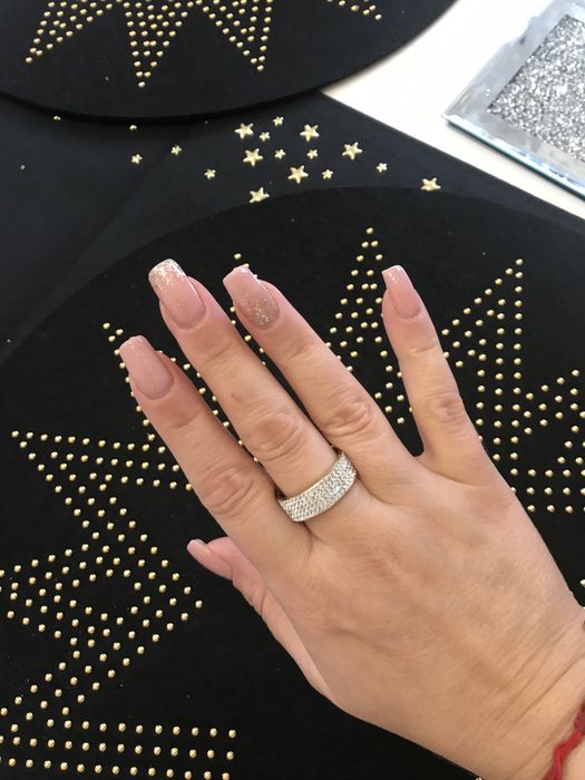 Obrączka pierścionek z cyrkoniami  srebrna