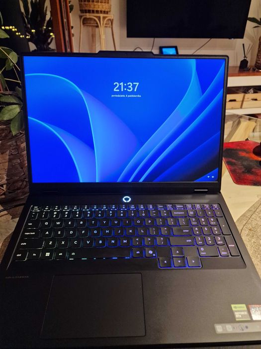 Legion Pro 5 16ADR10 RTX5070 Ryzen 9 8945HX 240Hz 32GB 1000SSD W11 Pro