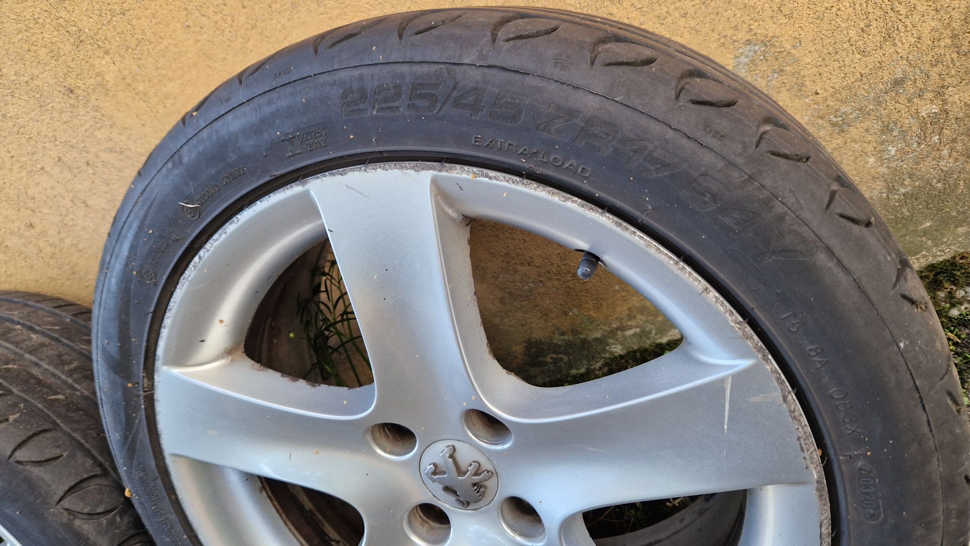 Koła Peugeot 4x108 205/45 R17