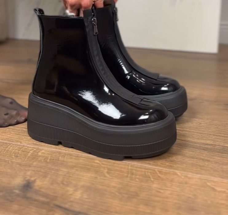 Черевики лакові зимові натуральна шкіра чоботи