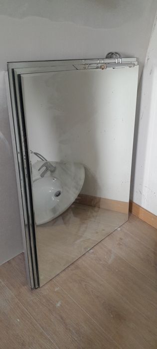 Espelho casa de banho com iluminação