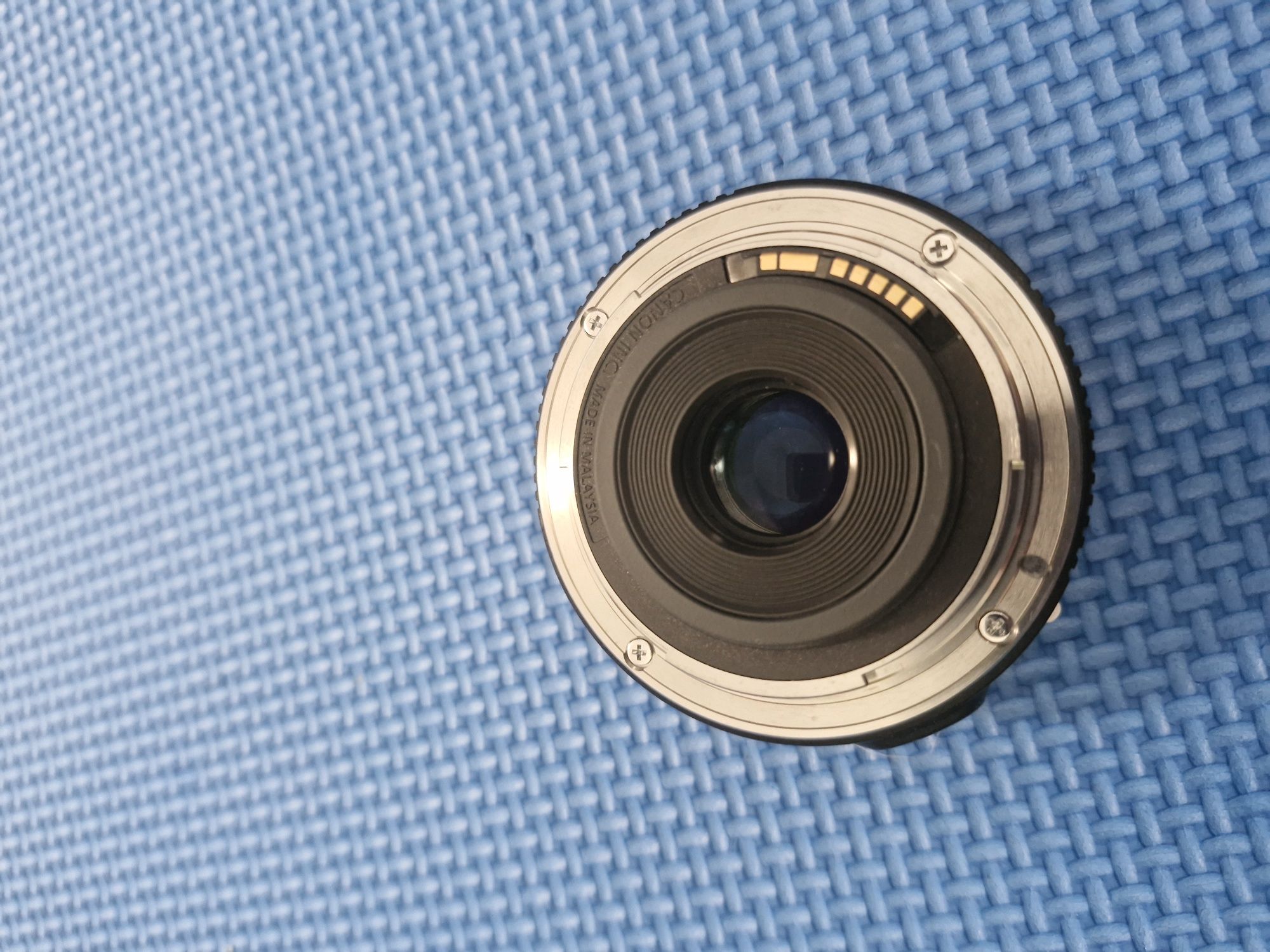 Canon 24mm 2.8 EF-S STM
