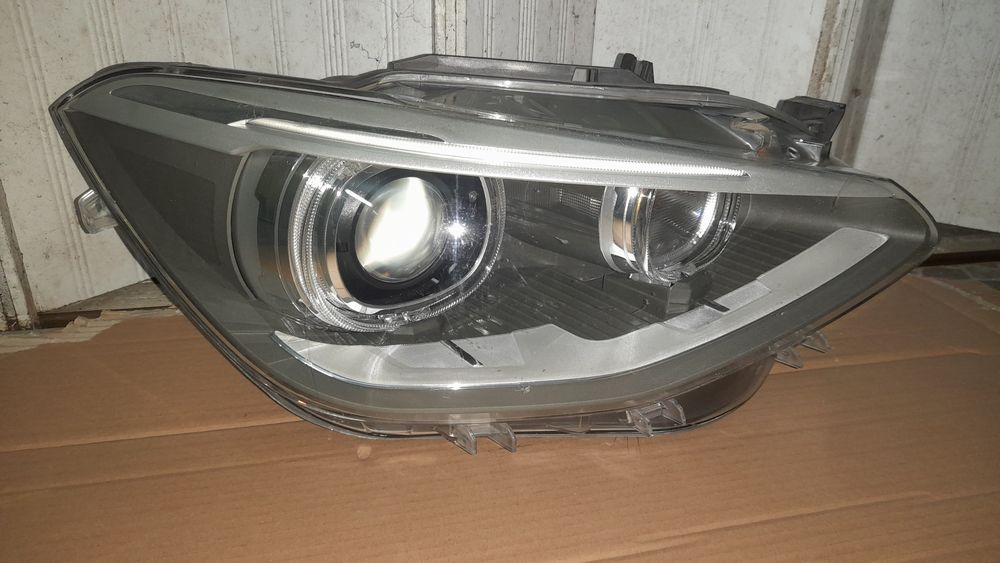Otica  lado Direito Bmw serie 1 f 20