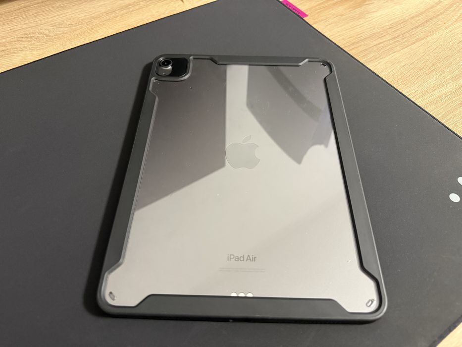 Плншет iPad Air (5th generation)