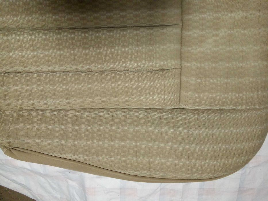Mercedes 124 Fotel siedzisko Krem beż Cremabeige IDEALNY !