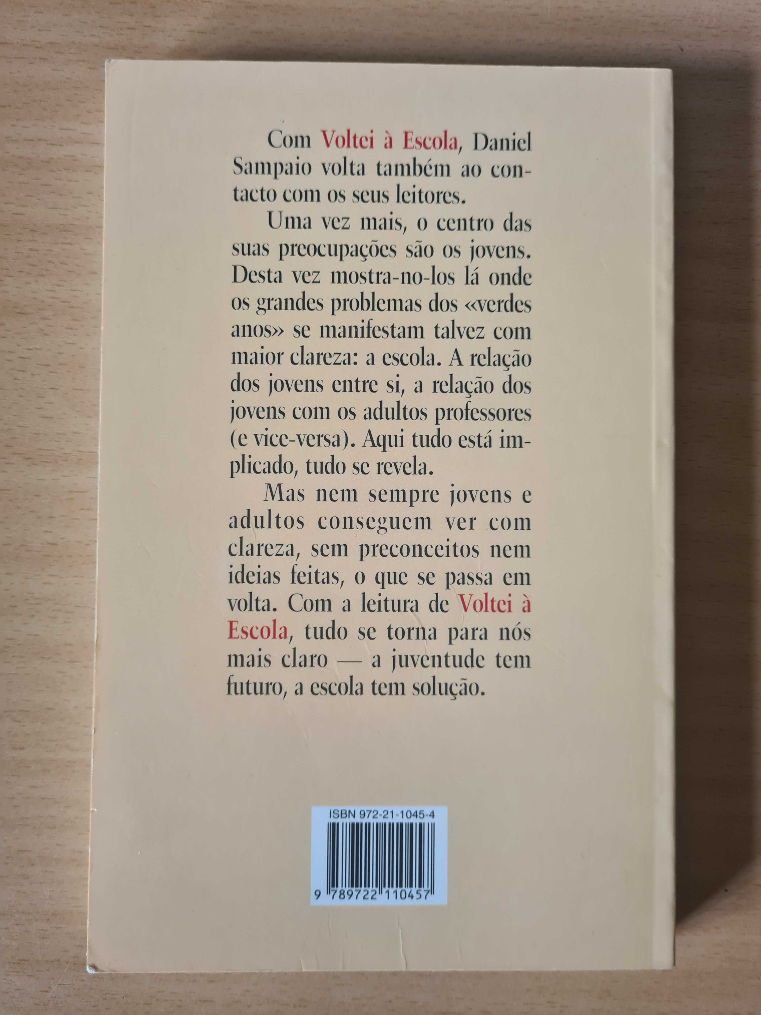 Livro "Voltei à Escola" de Daniel Sampaio