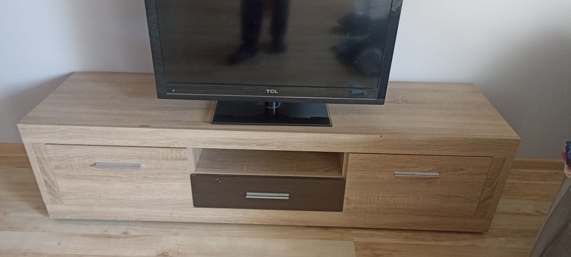 Telewizor 32 cale plus szafka