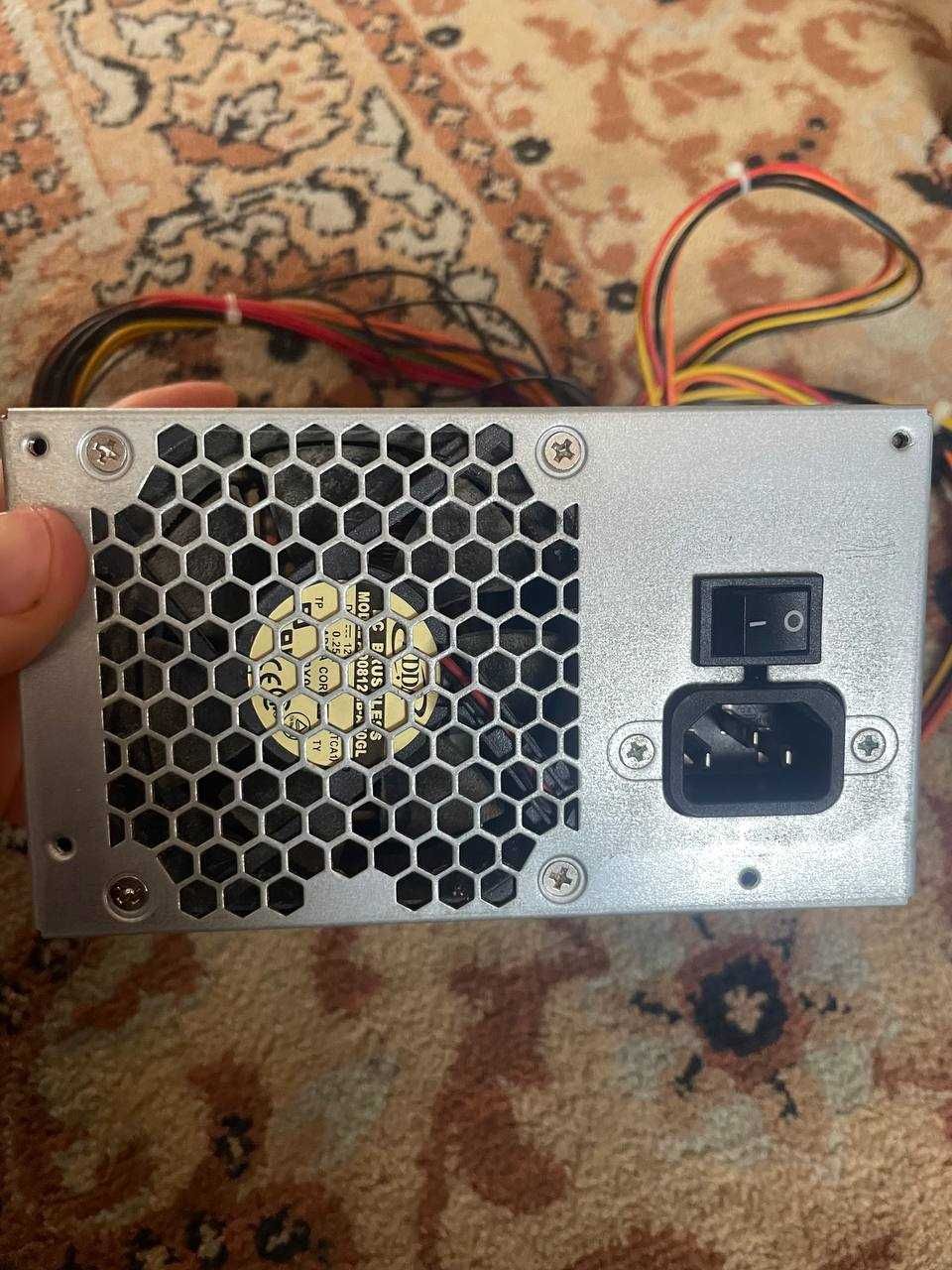 Блок живлення fujitsu на 300W