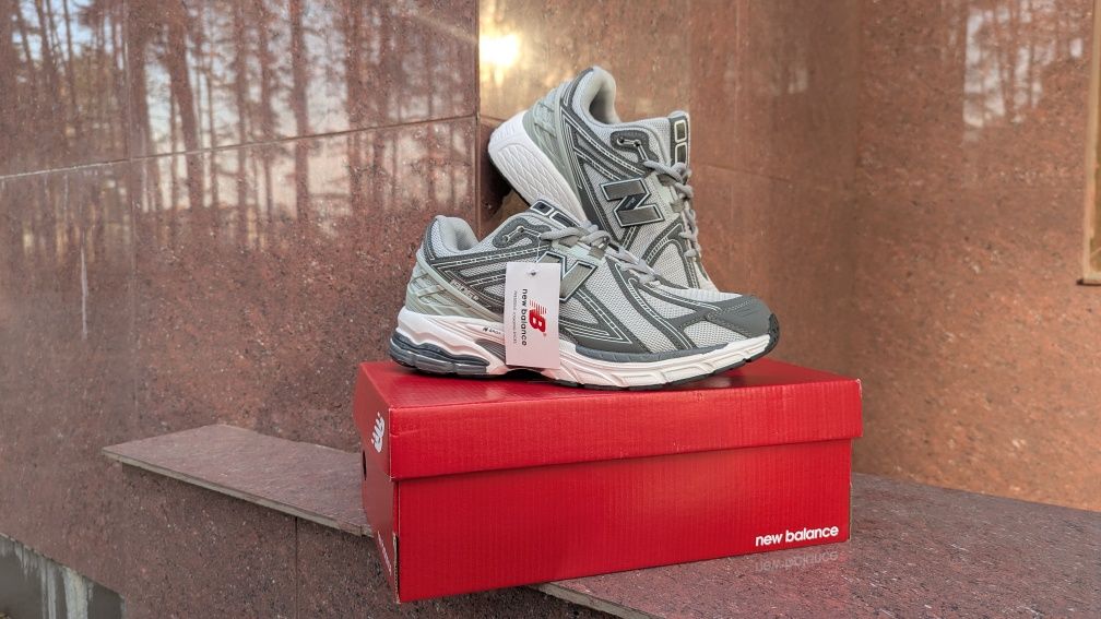 New Balance 1906r grey