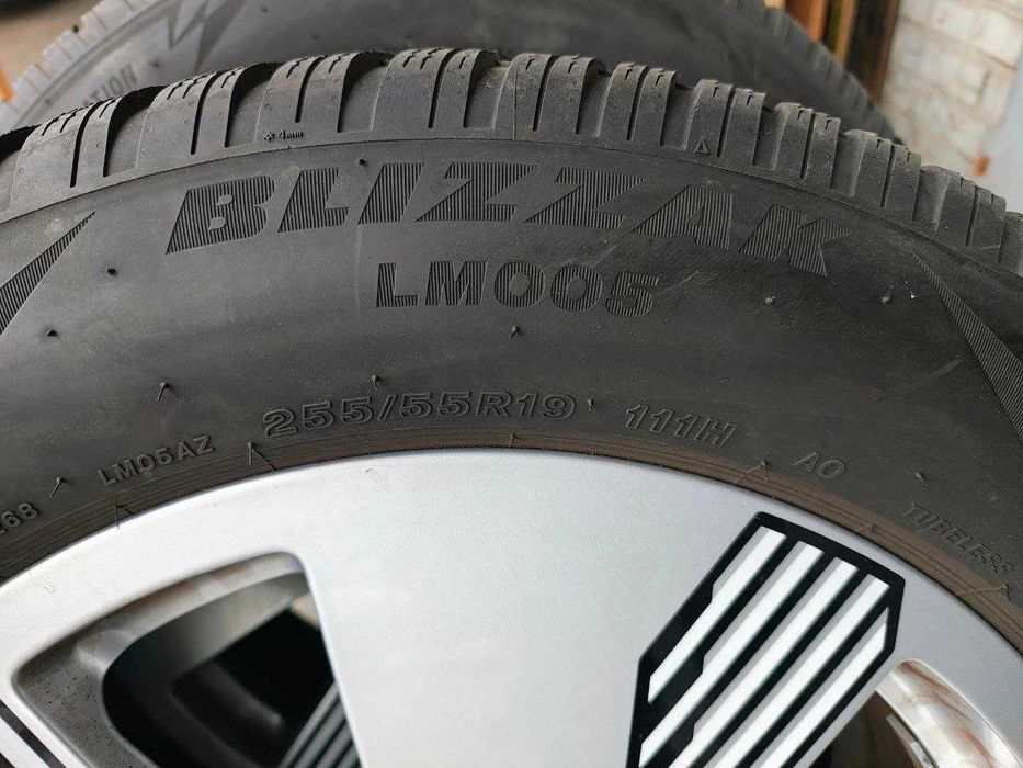 Диски на Audi E-tron R19 8x19 5x112 ET34 DIA66.6 Оригінал