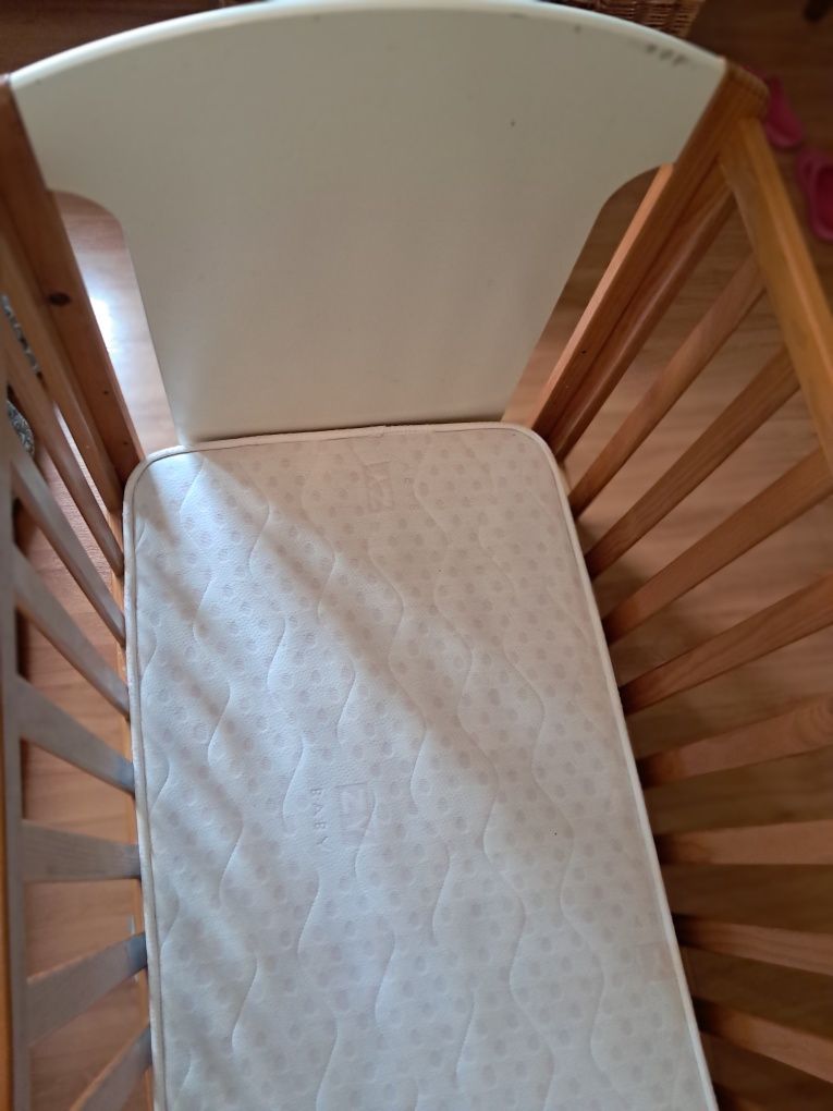 Cama grades ZY com colchão