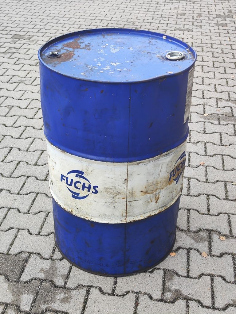 Beczka 200l metalowa. Oddam za darmo.