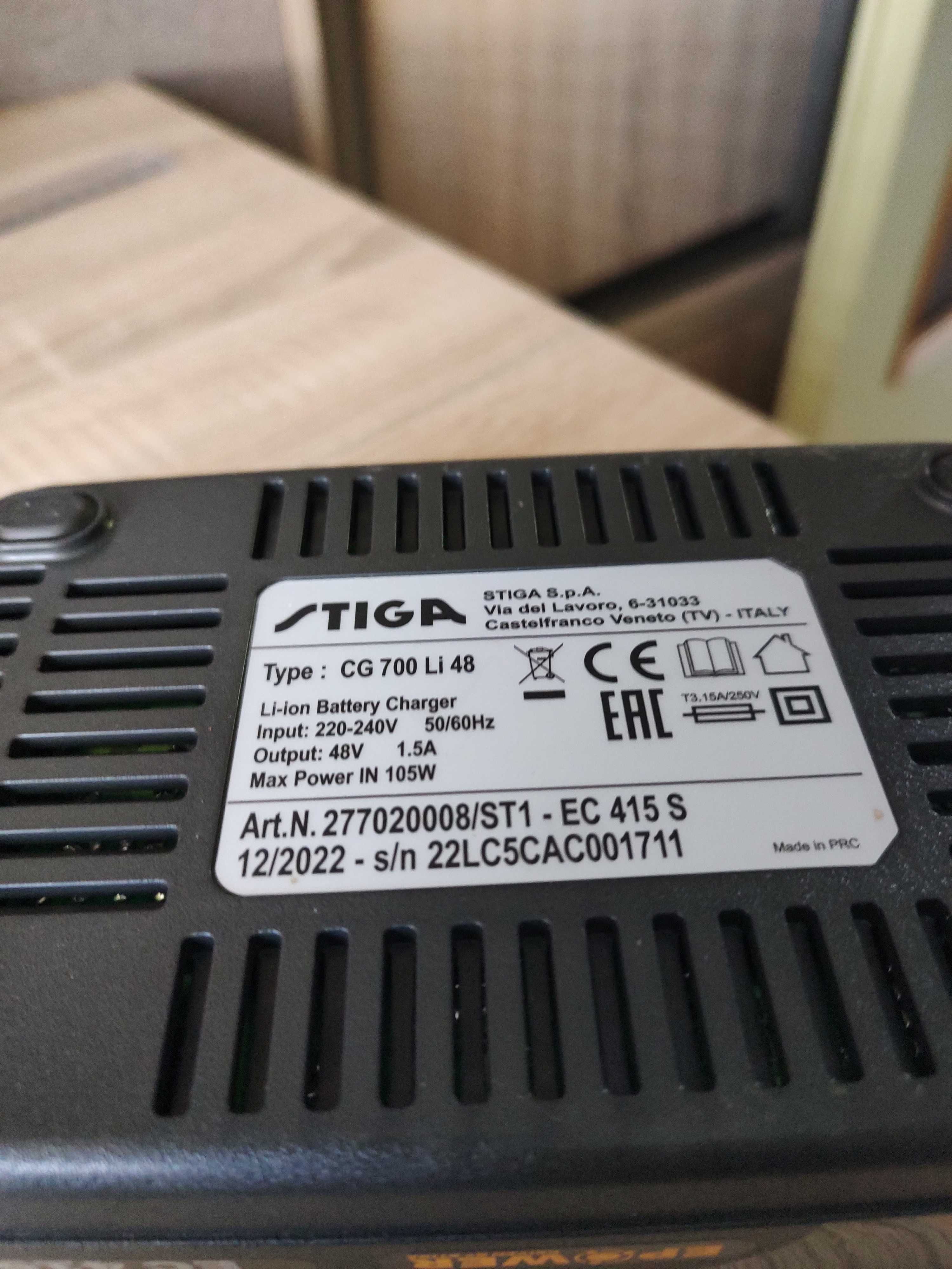 ŁADOWARKA do akumulatorów STIGA  EC 415 S