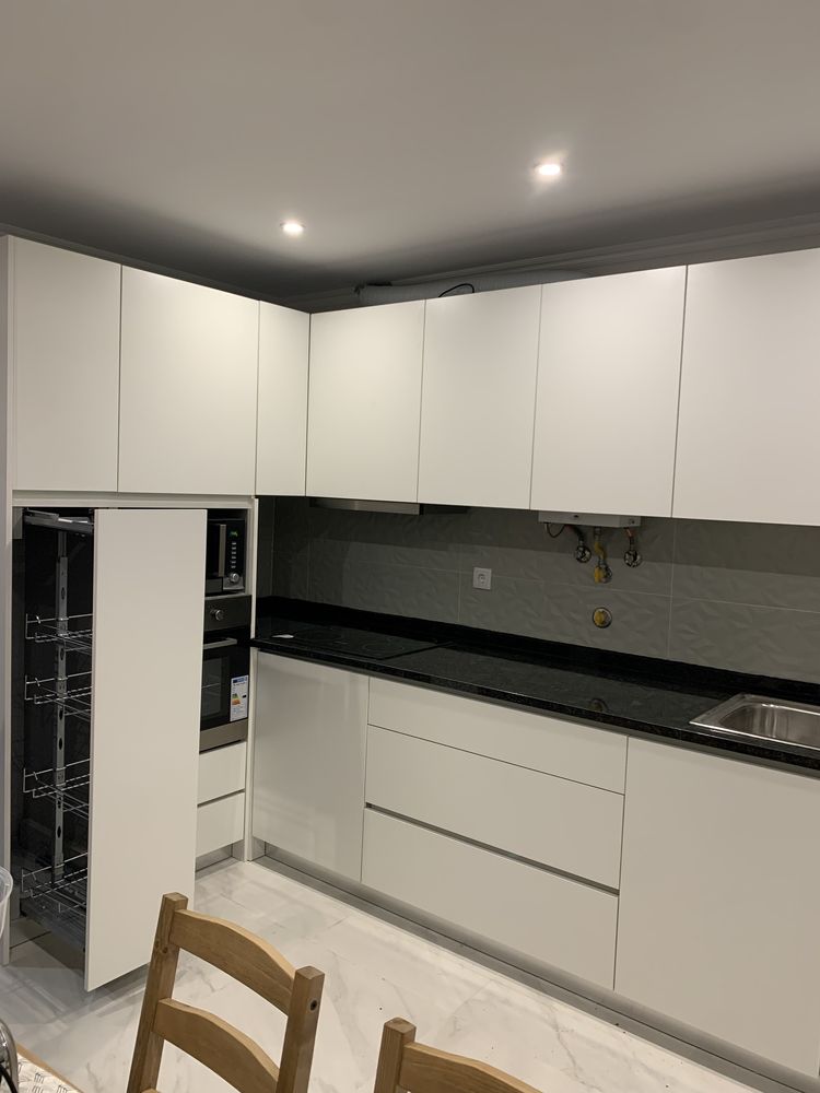 Moveis por medida Cozinhas, Roupeiros, Closet, Estantes, projetos 3d
