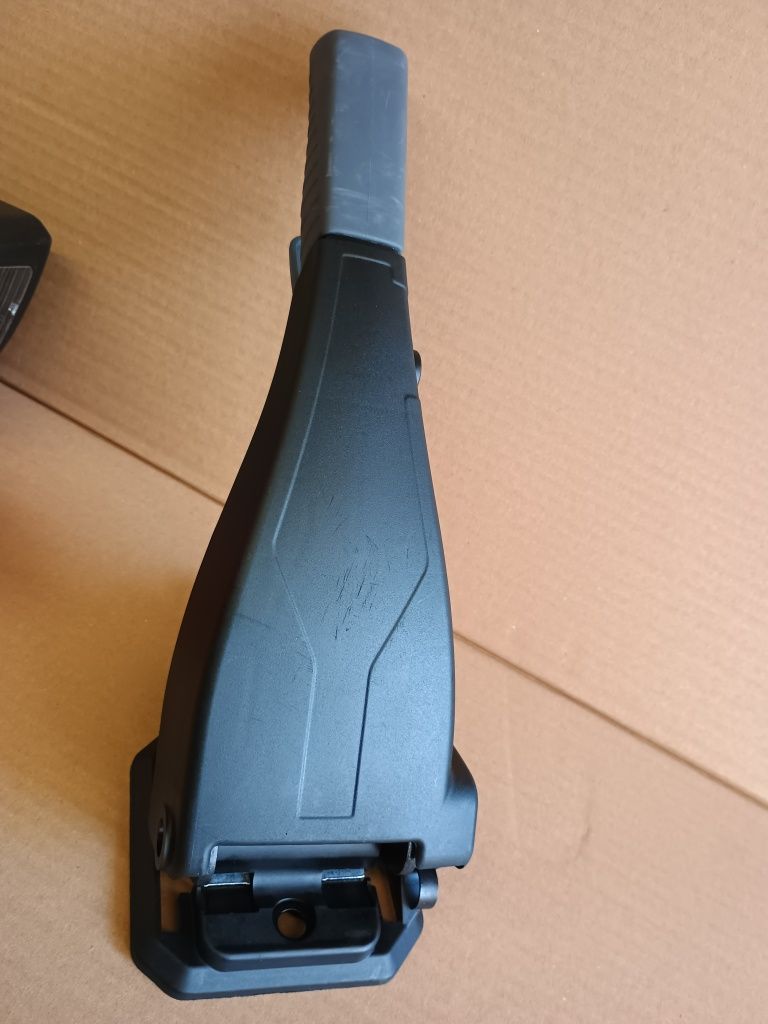 Dźwignia rączka do bagażnika Thule Velocompact