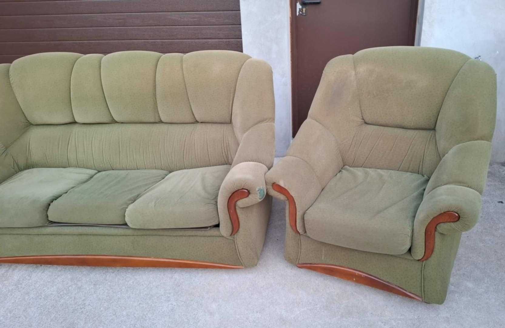 Conjunto 3 sofás um deles sofá cama