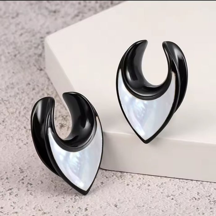 Плаги тунелі нові