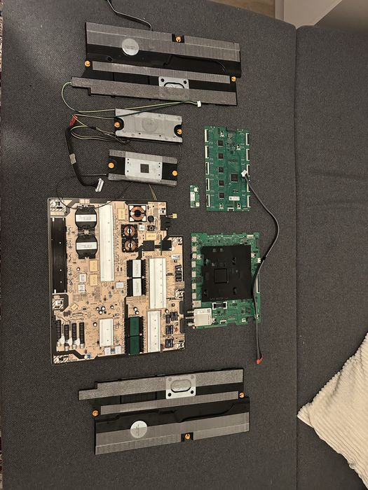 Wewnętrzne komponenty telewizora, płyta Samsung gq75qn85cat /QE75QN85F