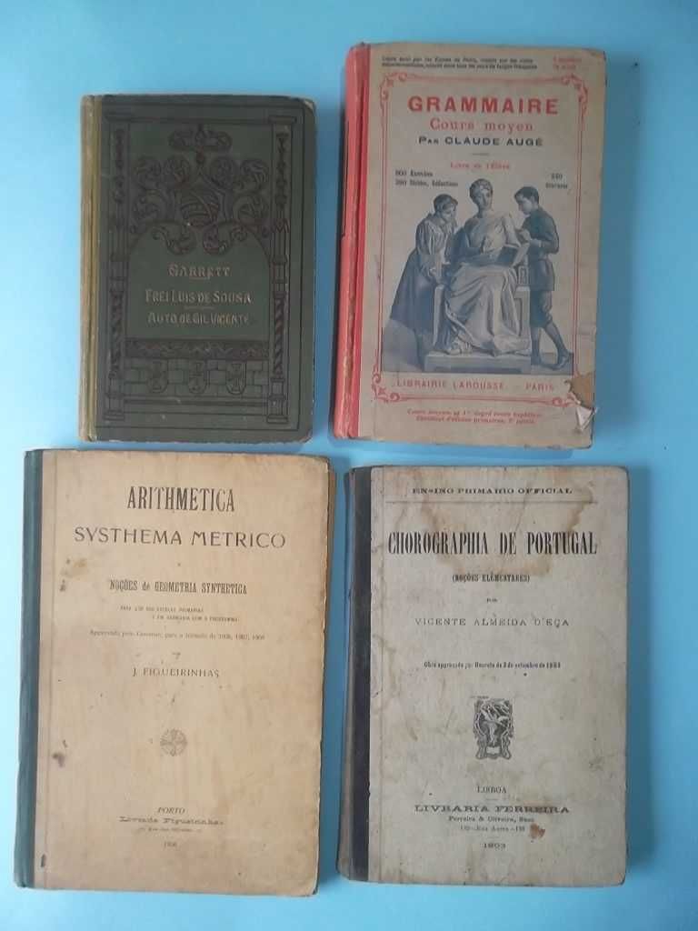 Conjunto de 26 manuais escolares desde 1903