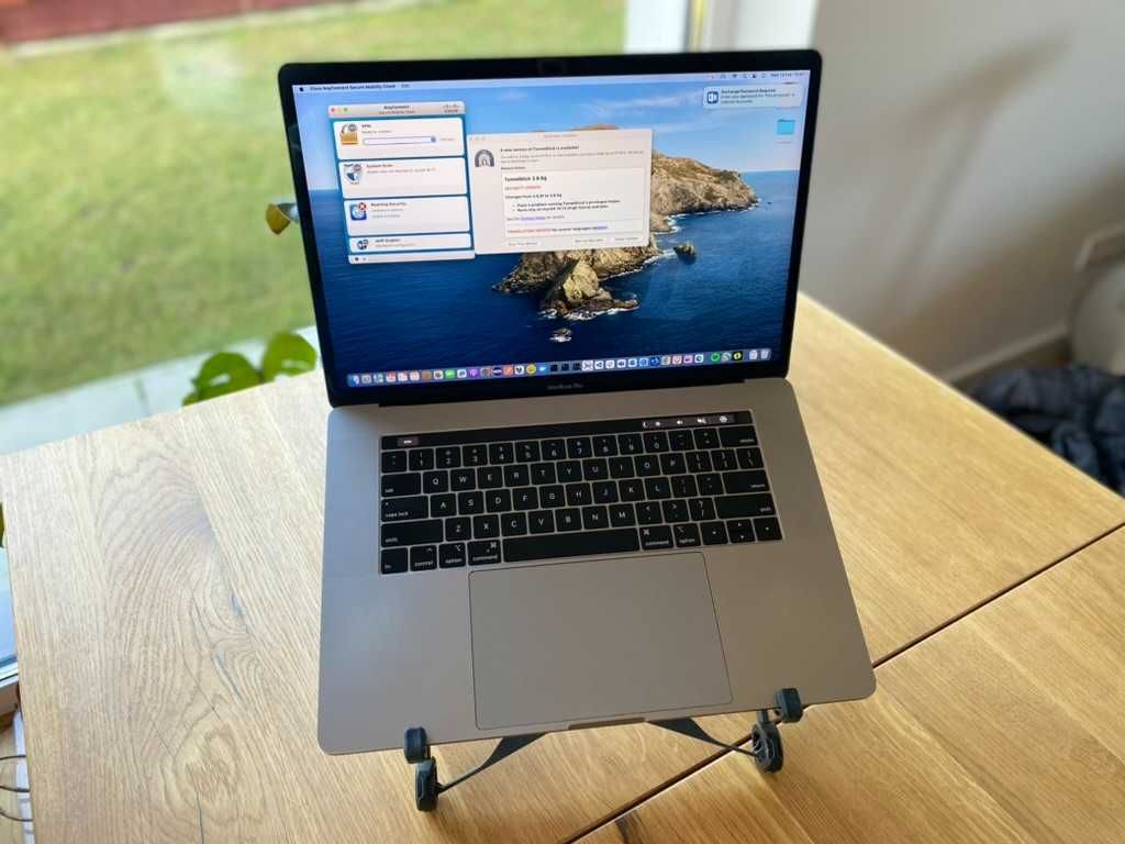 MacBook Pro A1990 i7/16GB/512GB SSD