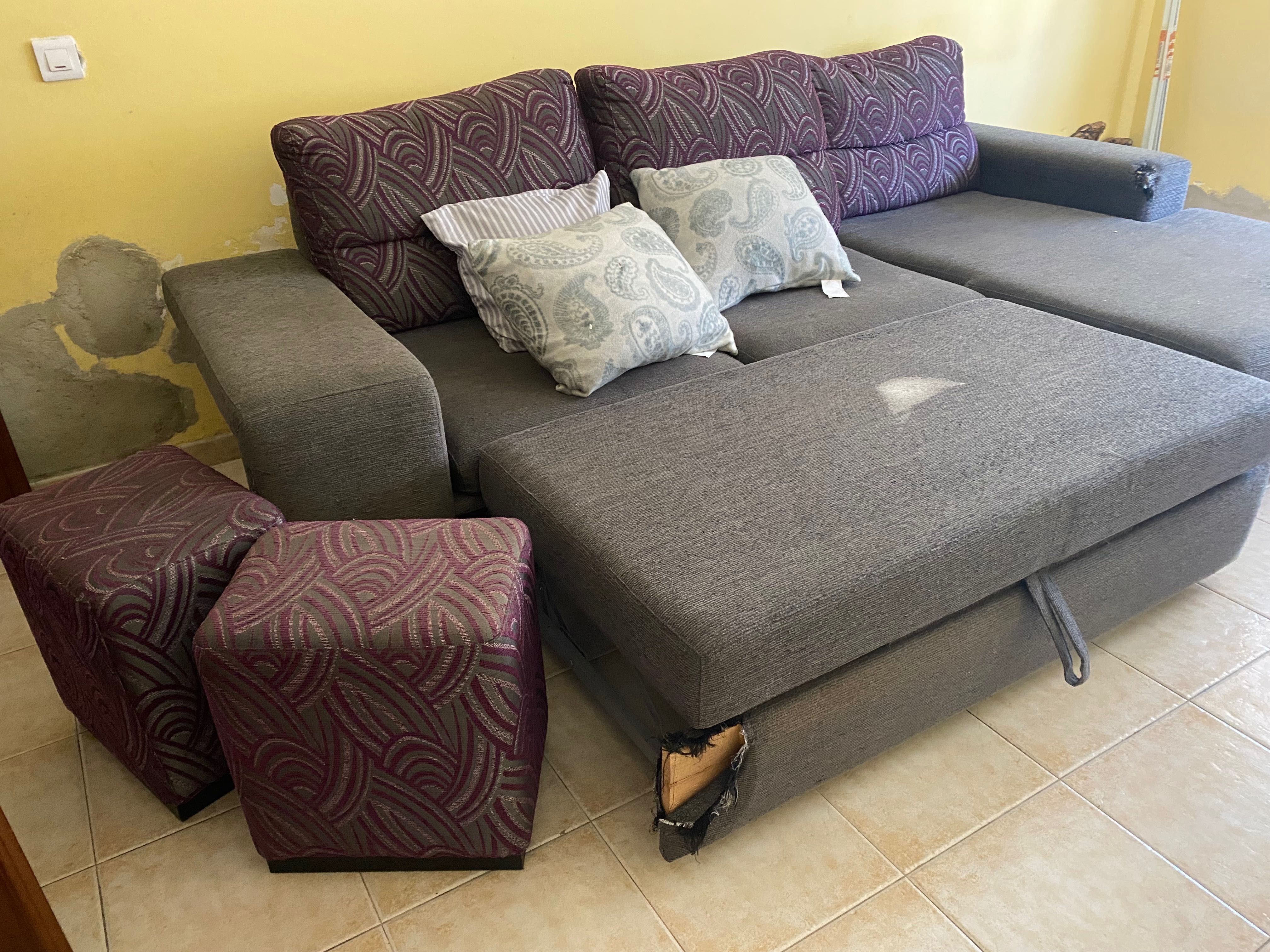 Sofá cama precisa apenas ser reparado o tecido