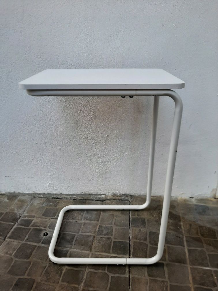 Mesinha de apoio Livarno