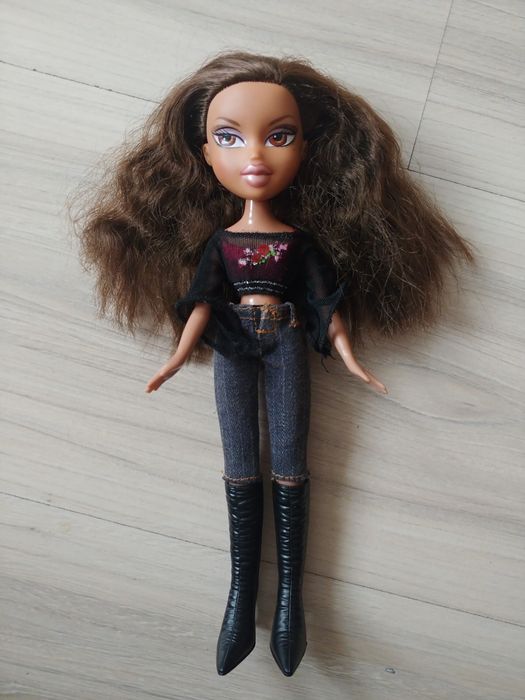 Lalka Bratz MGA 2001