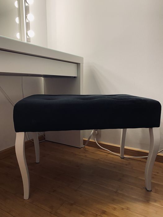 Taboret do toaletki