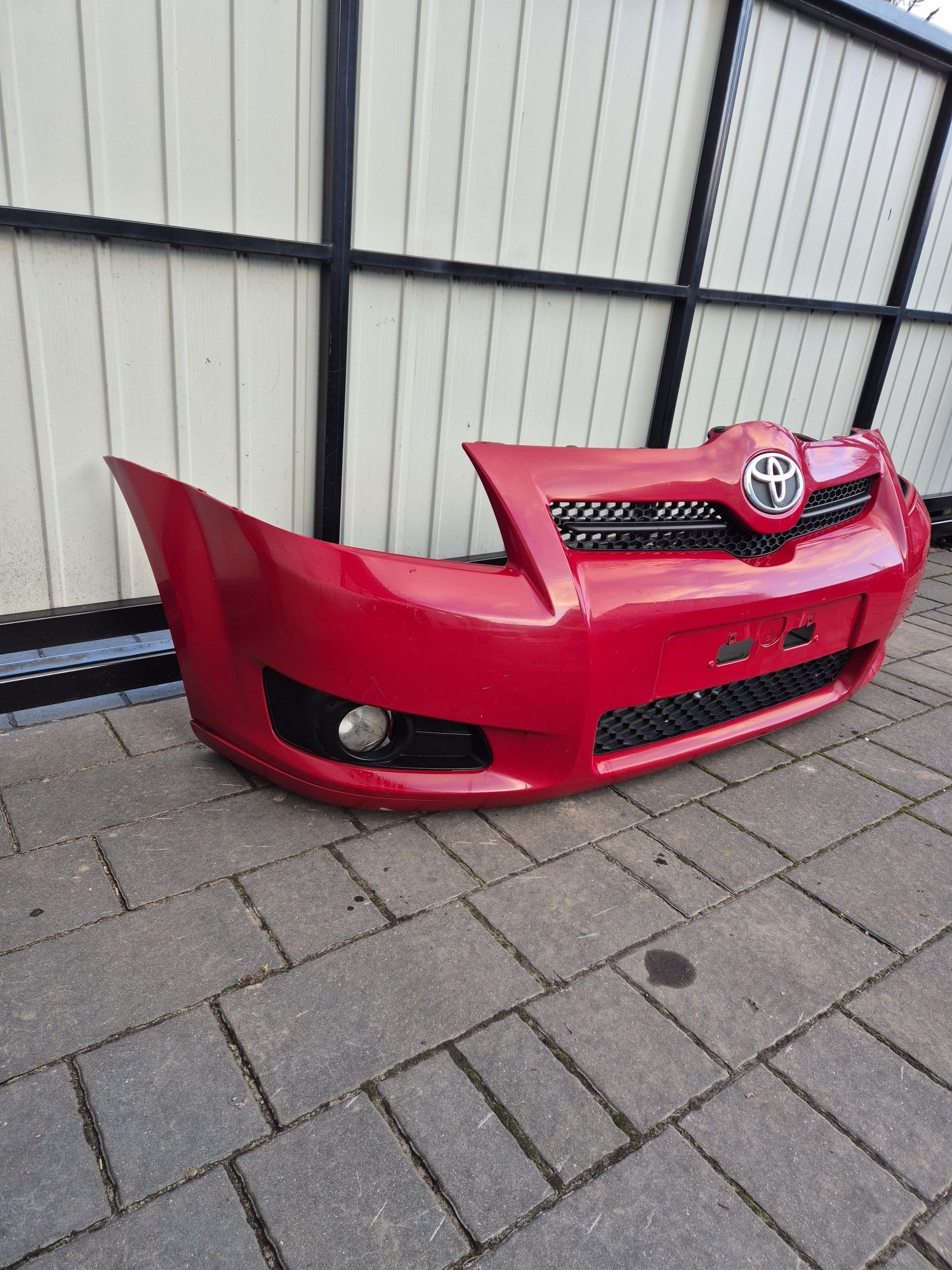 Zderzak przód przedni toyota corolla verso lift rok 09 kod 3J6