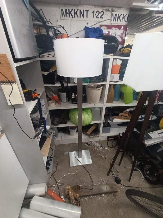 Lampa podłogowa jak nowa