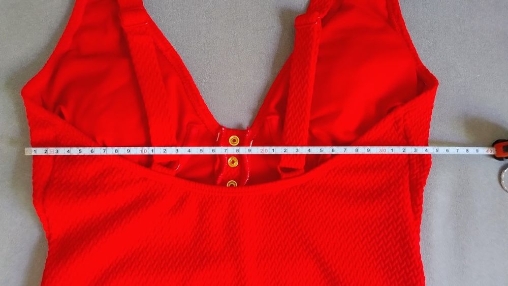 Купальник жіночий,  суцільний