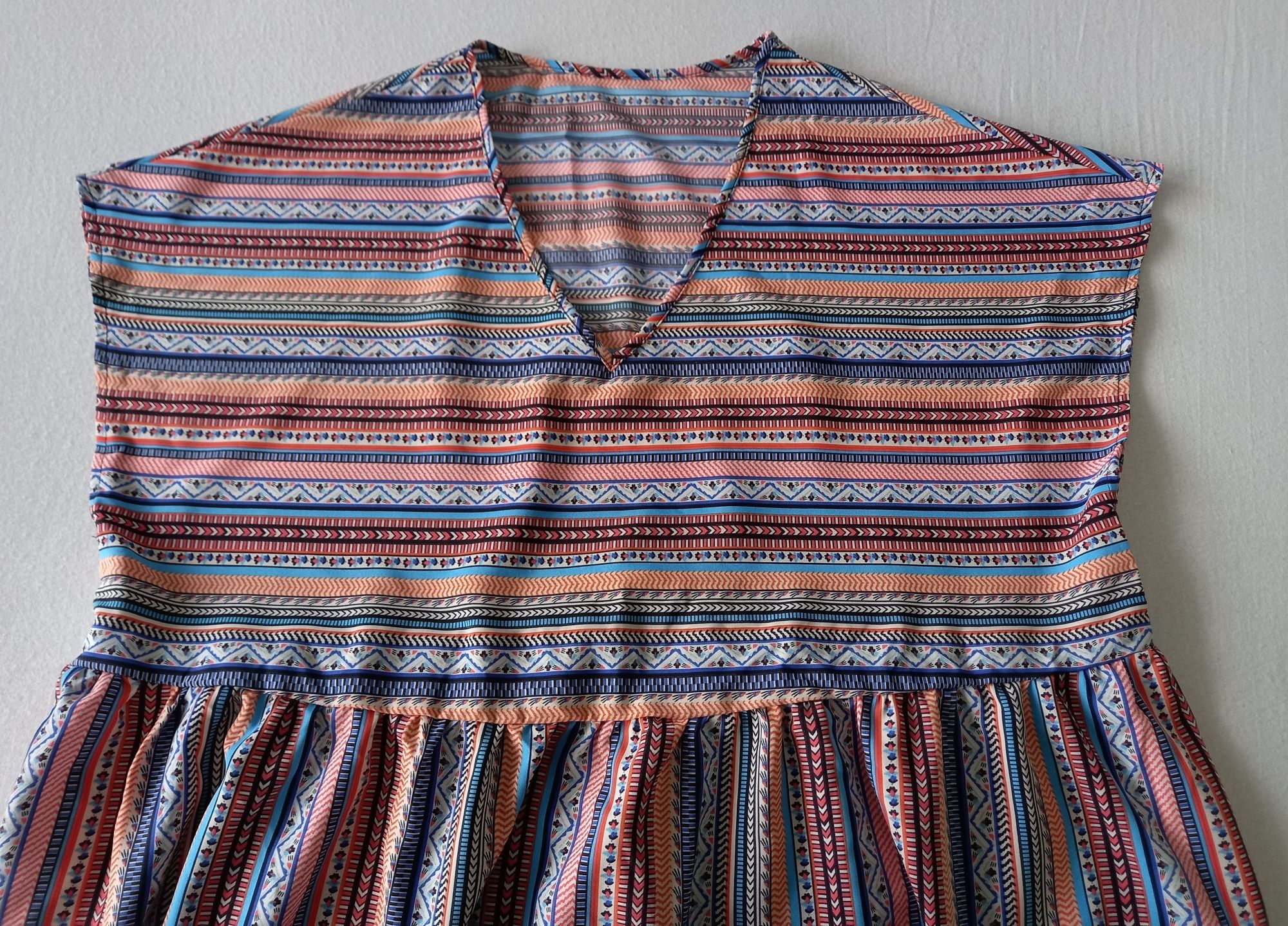 sukienka letnia w paski typu  plus size r. 50