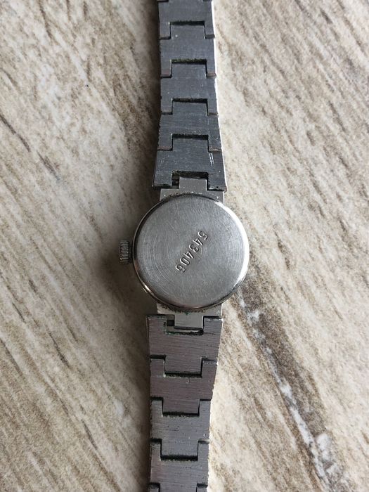 Zabytkowy zegarek damski radzieckiej marki Yanka Ussr Vintage