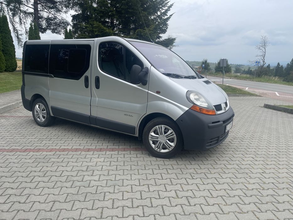 Renault Trafic 9 osobowy !