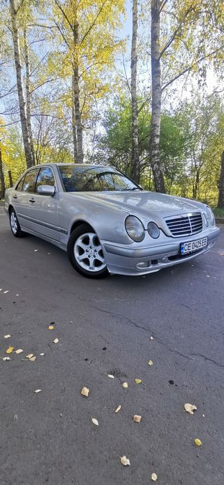 Мерседес 210.    2.2 д