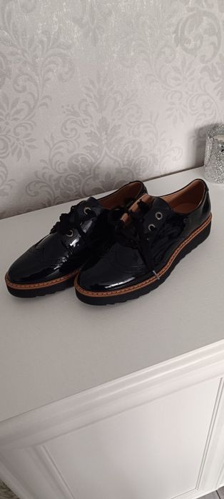 Buty damskie lakierki Anna Field