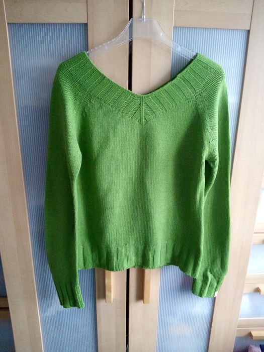 Sweter roz. 40