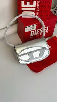 жіноча сумочка diesel срібна . Сіра diesel