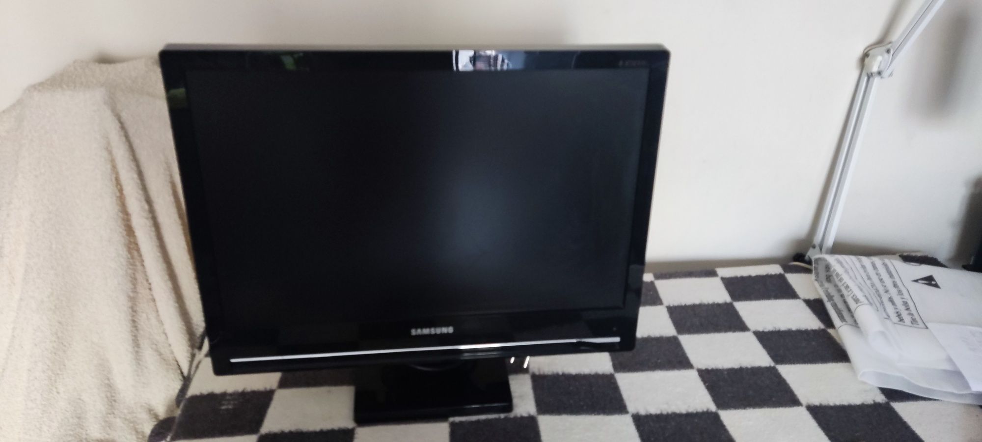 TV/ MONITOR SAMSUNG SyncMaster 225MW C/Comando