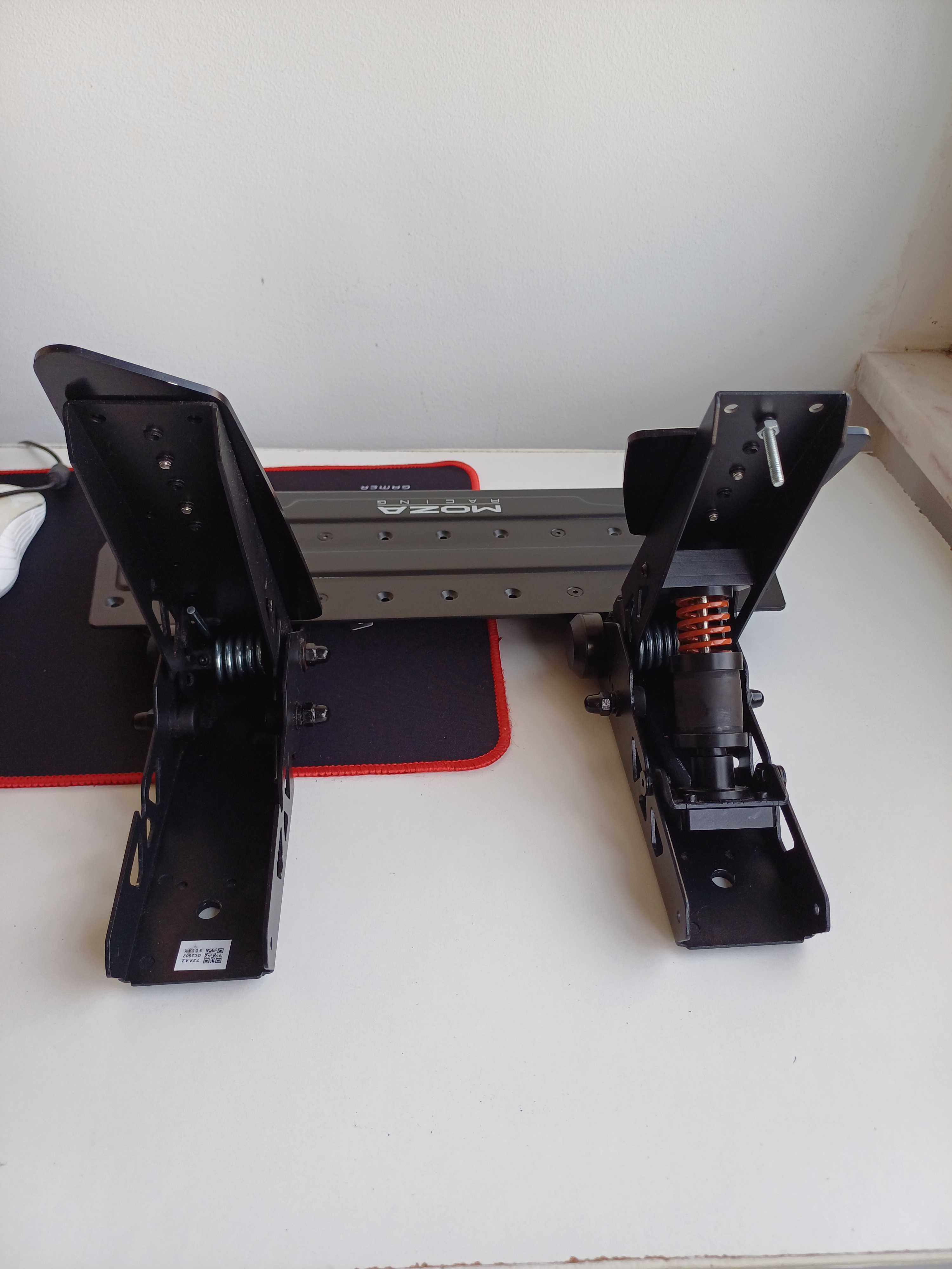 Moza pedais SR-P + Acessorios Simracing