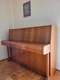 Pianino Calisia (stan bardzo dobry)
