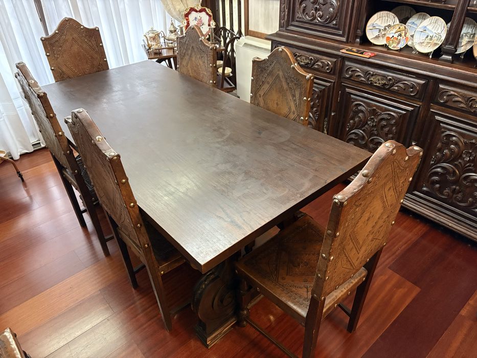 Mesa sala jantar com cadeiras em madeira maciça
