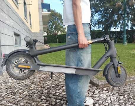 Trotinete Elétrica Xiaomi Essential