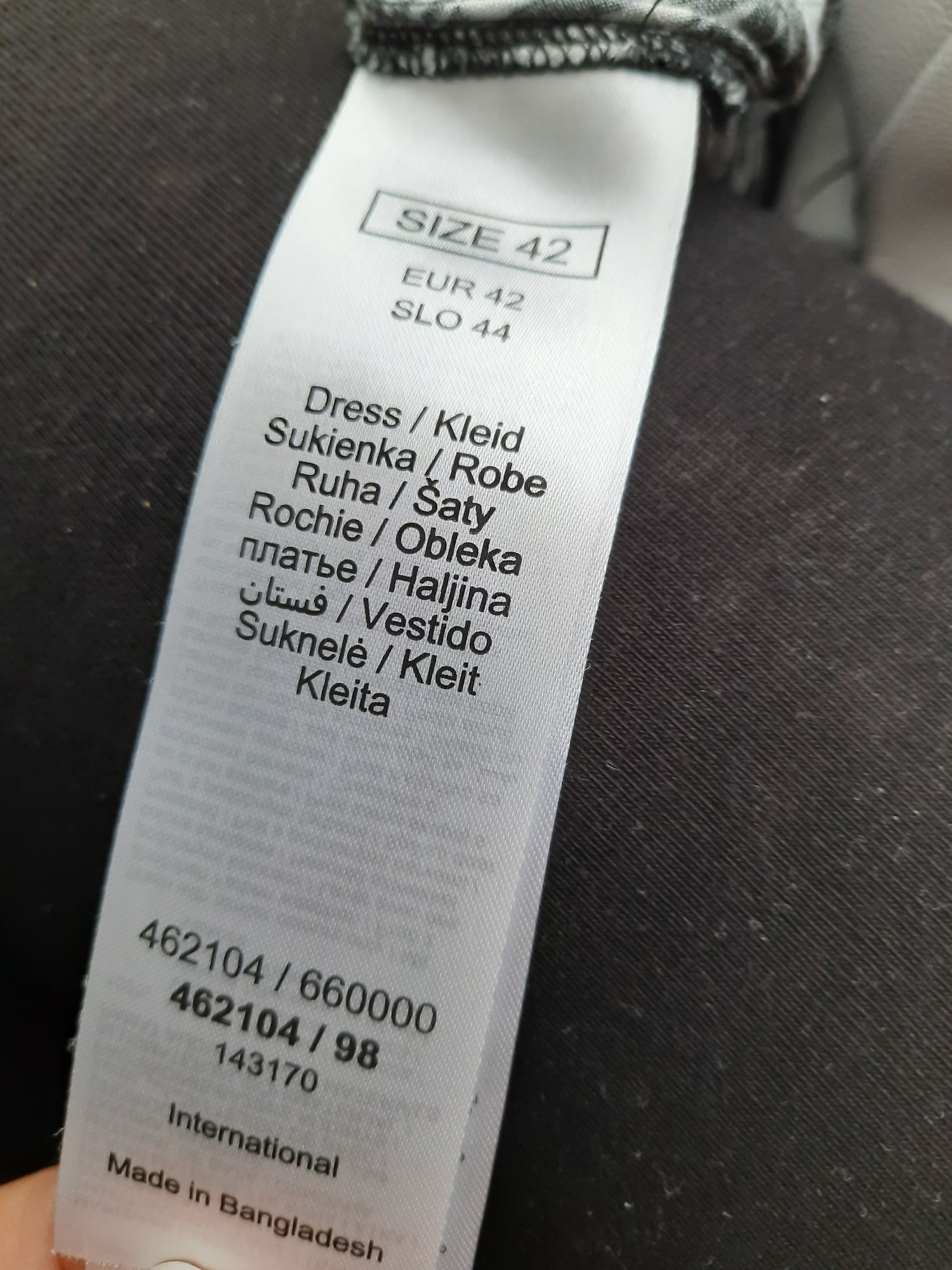 Czarno - biała sukienka ORSAY