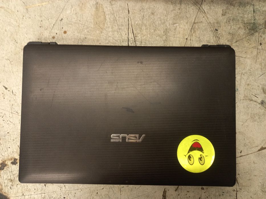 Продам корпус экрана на Asus k53ta
